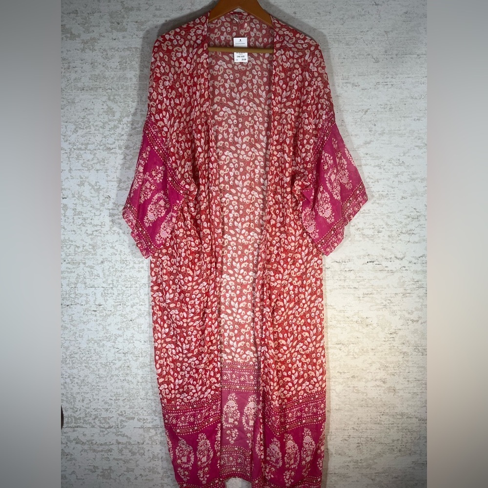 Elegant Pink Floral Kimono